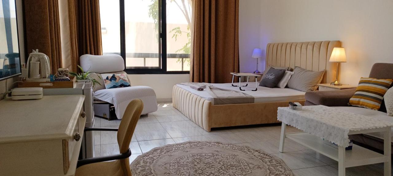 Jumeirah Beach Villa Дубай Экстерьер фото